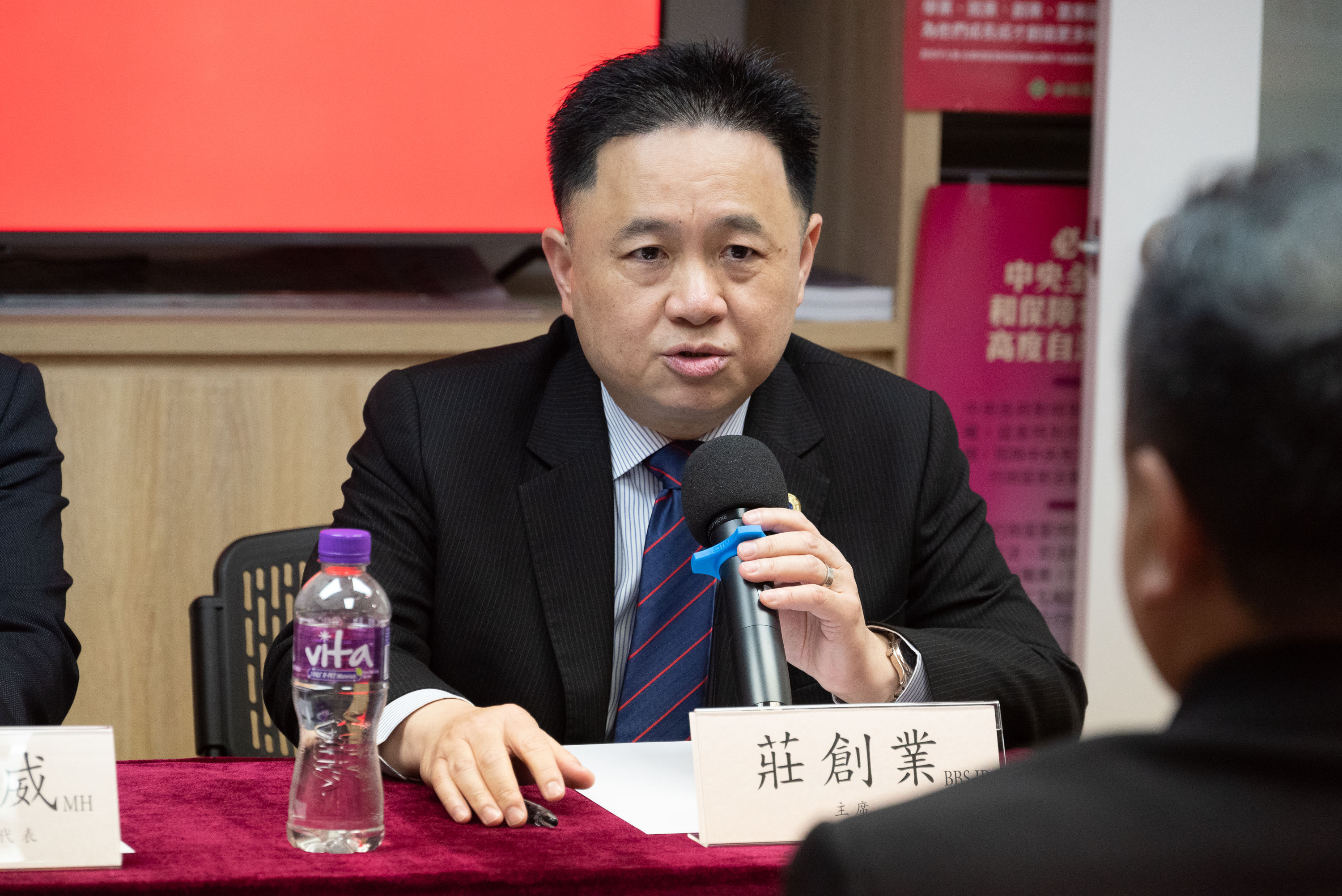 香江聚賢舉辦「學習貫徹全國兩會精神宣講會」