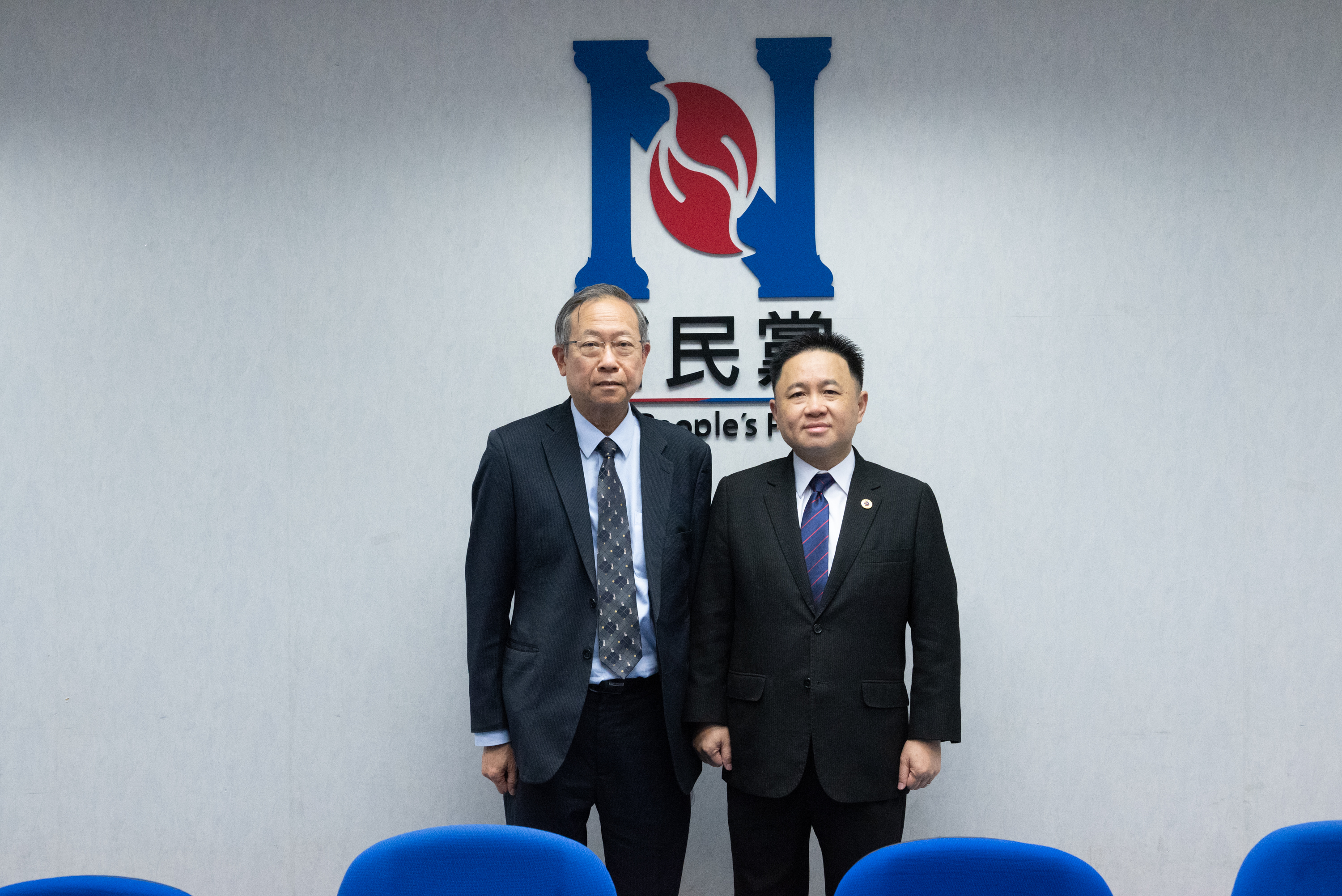 香江聚賢前往新民黨總部進行拜訪交流
